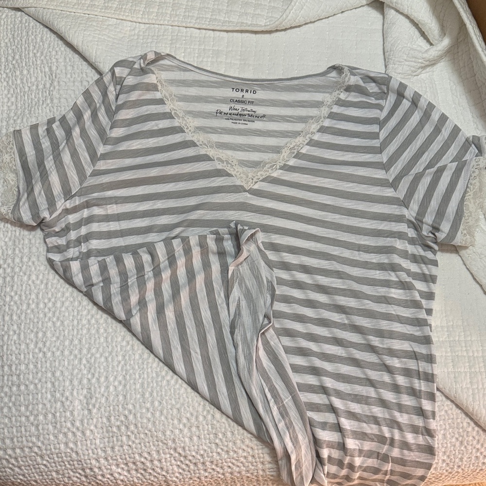 Torrid Gray and White Striped V-Neck Tee